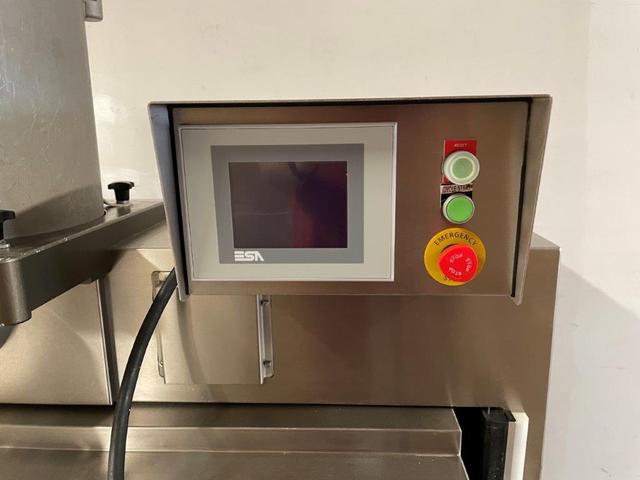 Dayton Food Forming And Traying System Model: Traymatic 180